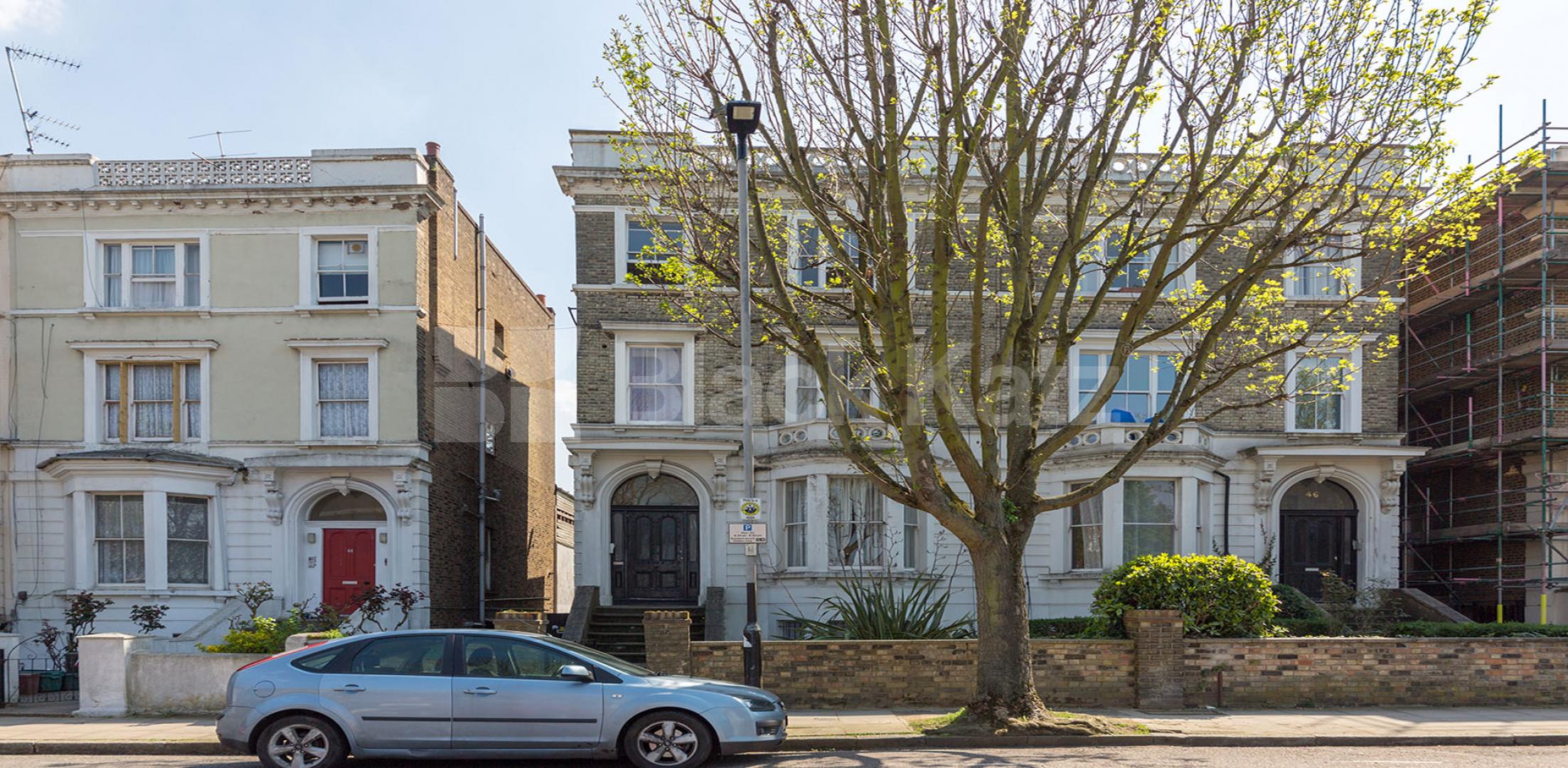 			STUNNING 3 BED 2 BATH!, 3 Bedroom, 2 bath, 1 reception Flat			 Hilldrop Road, TUFNELL PARK